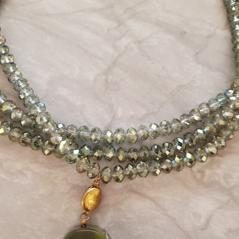 ✨ NEW Ali and Bird Beads Beaded Multi Strand Stone Toggle Pendant Necklace ✨ - Picture 5 of 13